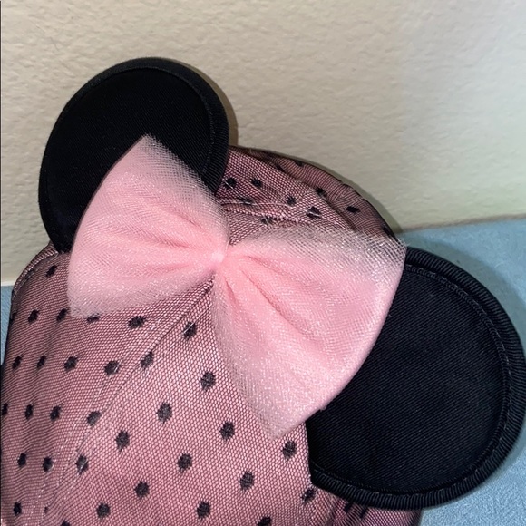 NWT DISNEY Minnie Mouse ball cap or hat w/… - Picture 3 of 6